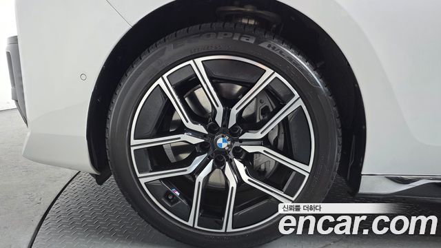 BMW 7-Series 2024 — photo 5