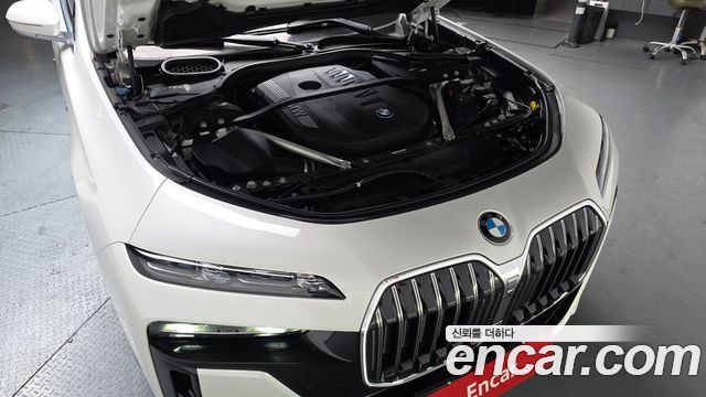 BMW 7-Series 2024 — photo 6