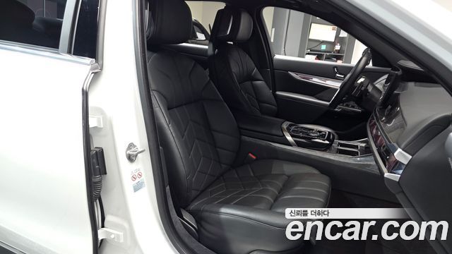BMW 7-Series 2024 — photo 10