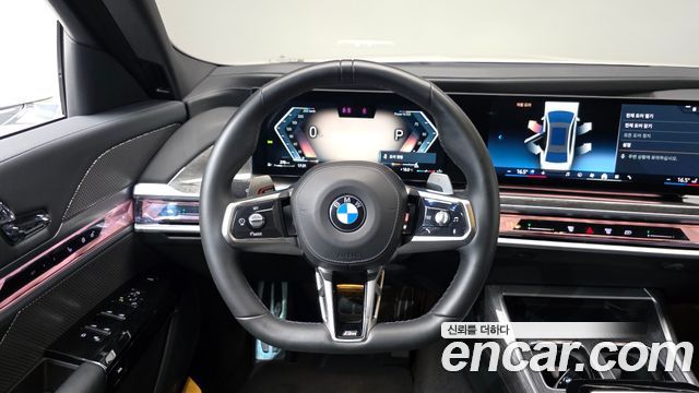 BMW 7-Series 2024 — photo 13