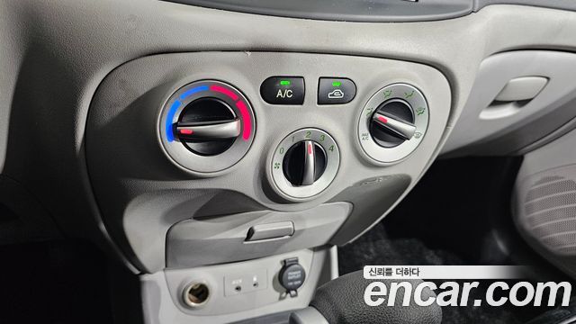 Hyundai Verna 2008 — photo 17