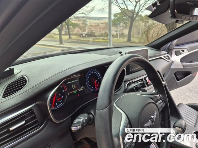 Genesis G70 2019 — photo 11