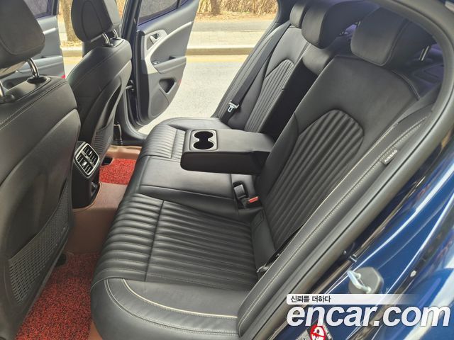 Genesis G70 2019 — photo 12