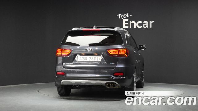 Kia Sorento 2018 — photo 4