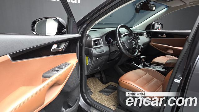 Kia Sorento 2018 — photo 11