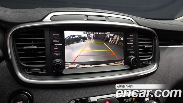 Kia Sorento 2018 — photo 15