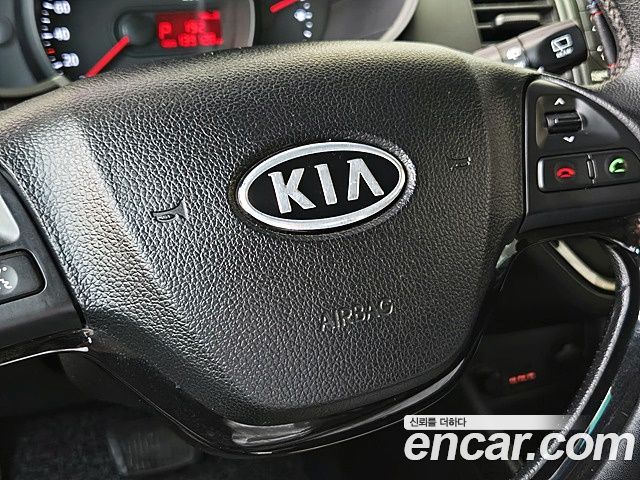 Kia morning 2012 — photo 16