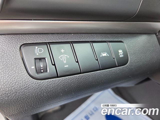 Hyundai AVANTE 2019 — photo 8