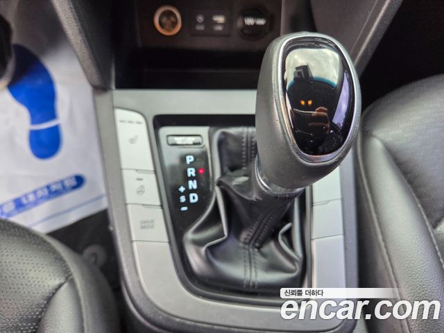 Hyundai AVANTE 2019 — photo 14
