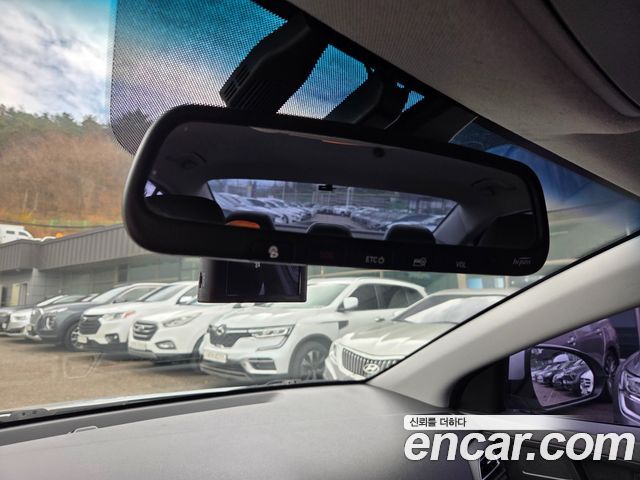 Hyundai AVANTE 2019 — photo 15