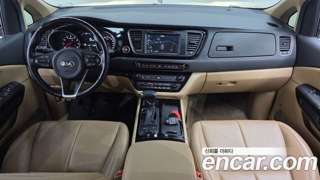 Kia Canival 2017 — photo 7