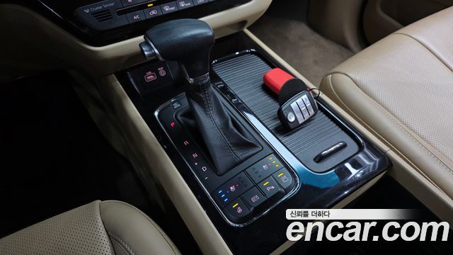 Kia Canival 2017 — photo 9