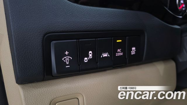 Kia Canival 2017 — photo 14