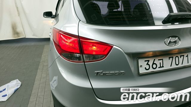 Hyundai Tucson 2012 — photo 9