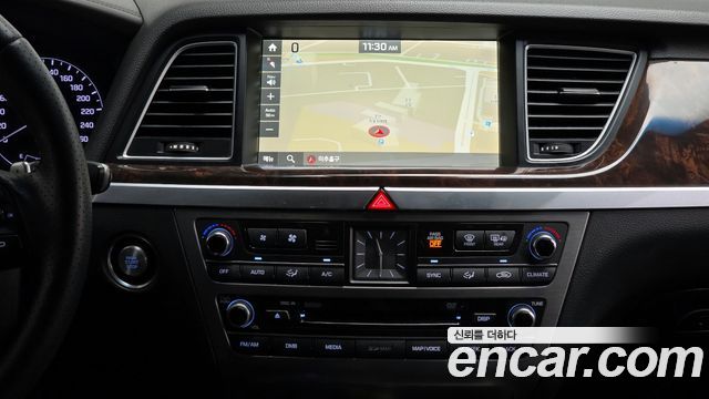 Hyundai Genesis 2016 — photo 14