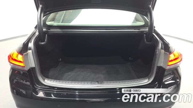 Hyundai Genesis 2016 — photo 20