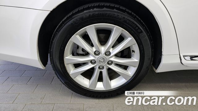 Lexus ES 2011 — photo 5