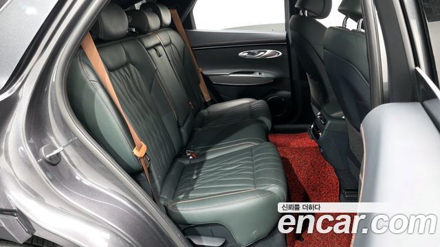 Genesis GV70 2021 — photo 12