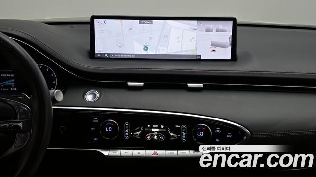 Genesis GV70 2021 — photo 14