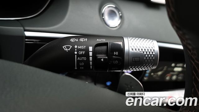 Genesis GV70 2021 — photo 18