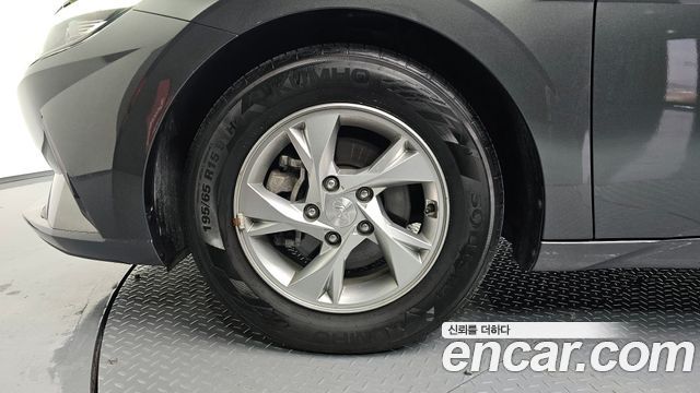 Hyundai AVANTE 2022 — photo 5