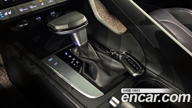 Hyundai AVANTE 2022 — photo 12