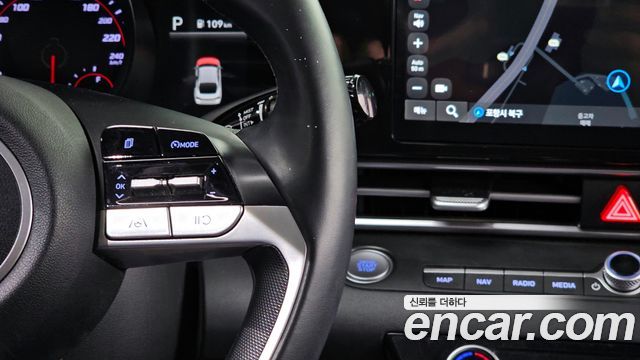 Hyundai AVANTE 2022 — photo 19