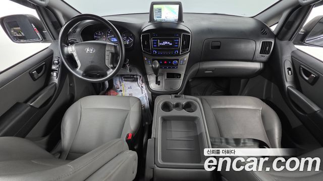 Hyundai Starex 2017 — photo 7