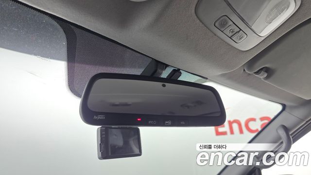 Hyundai Starex 2017 — photo 20