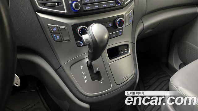 Hyundai Starex 2020 — photo 12