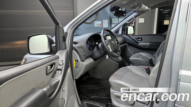 Hyundai Starex 2020 — photo 13