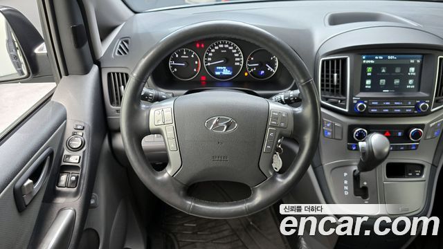 Hyundai Starex 2020 — photo 19