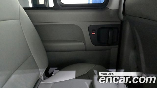 Hyundai Starex 2020 — photo 15
