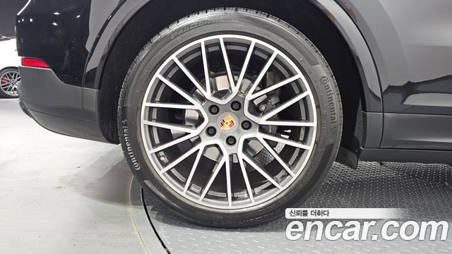Porsche Cayenne 2022 — photo 5