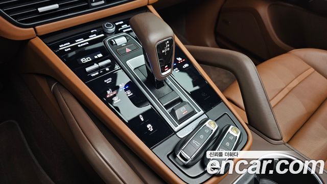 Porsche Cayenne 2022 — photo 9