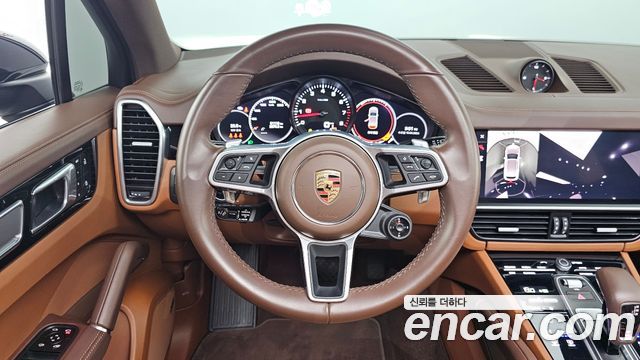 Porsche Cayenne 2022 — photo 13