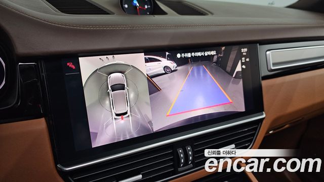 Porsche Cayenne 2022 — photo 15