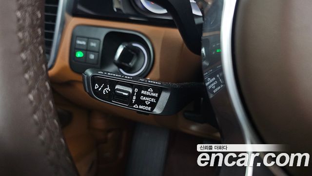 Porsche Cayenne 2022 — photo 17