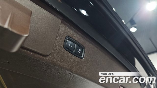 Porsche Cayenne 2022 — photo 18