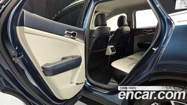 Kia Sportage 2022 — photo 11