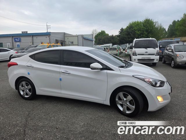 Hyundai AVANTE 2014 — photo 2