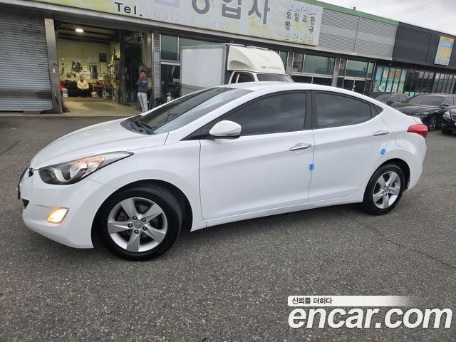 Hyundai AVANTE 2014 — photo 3
