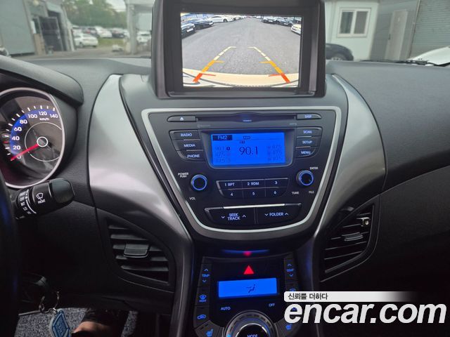 Hyundai AVANTE 2014 — photo 16