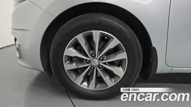 Kia Canival 2016 — photo 5