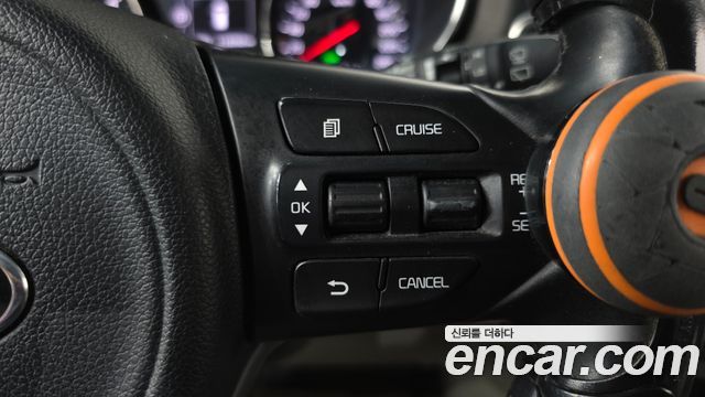 Kia Canival 2016 — photo 16