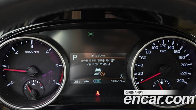 Kia Canival 2022 — photo 8