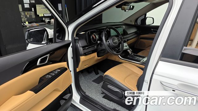 Kia Canival 2022 — photo 10