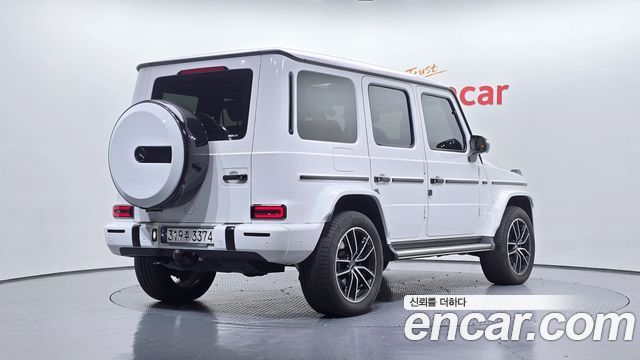Mercedes-Benz G-Class 2023 — photo 2