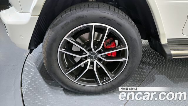 Mercedes-Benz G-Class 2023 — photo 5