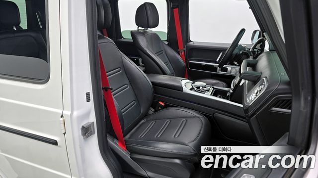 Mercedes-Benz G-Class 2023 — photo 18